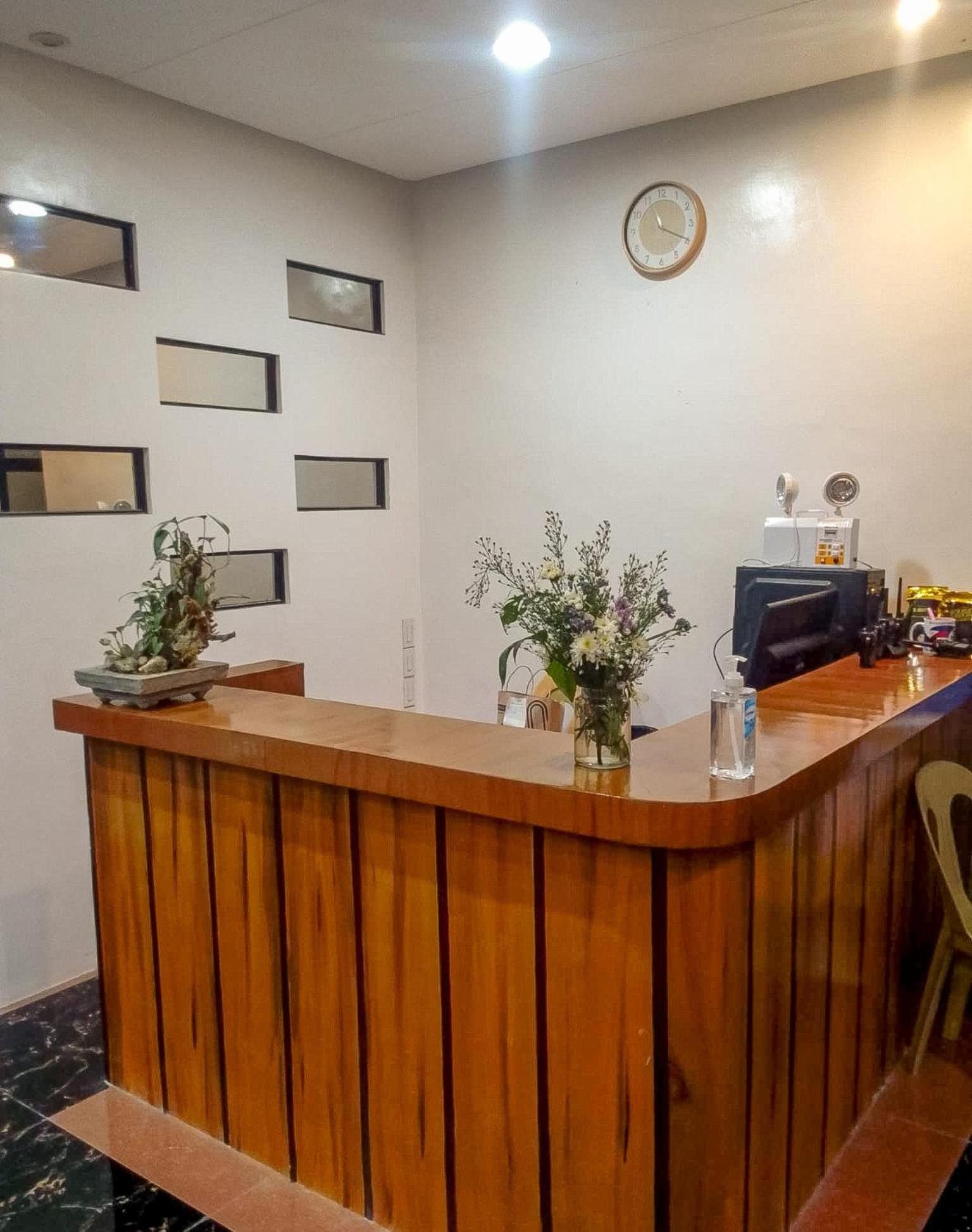 Majestique Hotel Albay Bicol Guinobatan Extérieur photo
